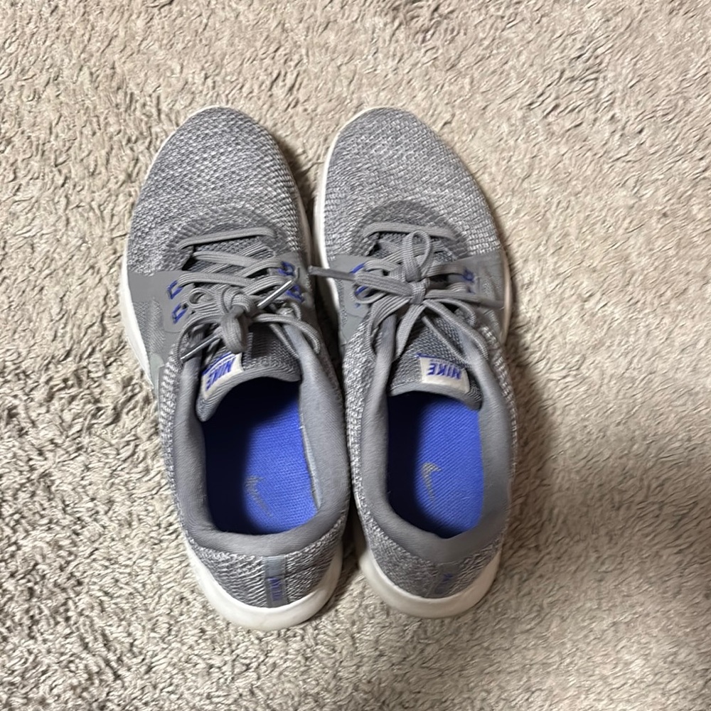 Nike Gray and Blue Sneakers with Breathable Knit Design